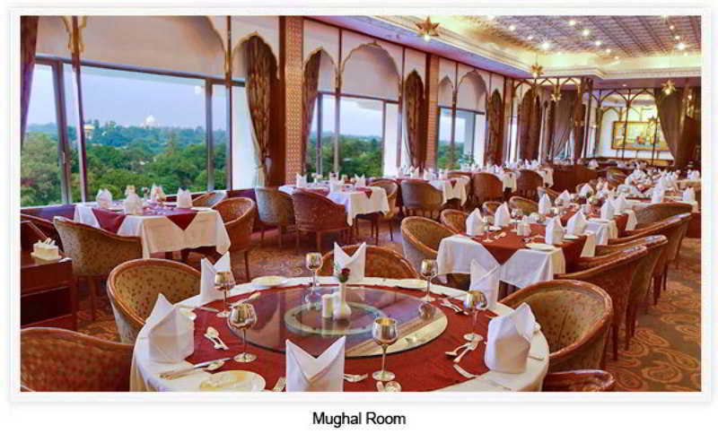 Hotel Clarks Shiraz Agra  Εξωτερικό φωτογραφία