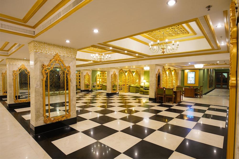 Hotel Clarks Shiraz Agra  Εξωτερικό φωτογραφία