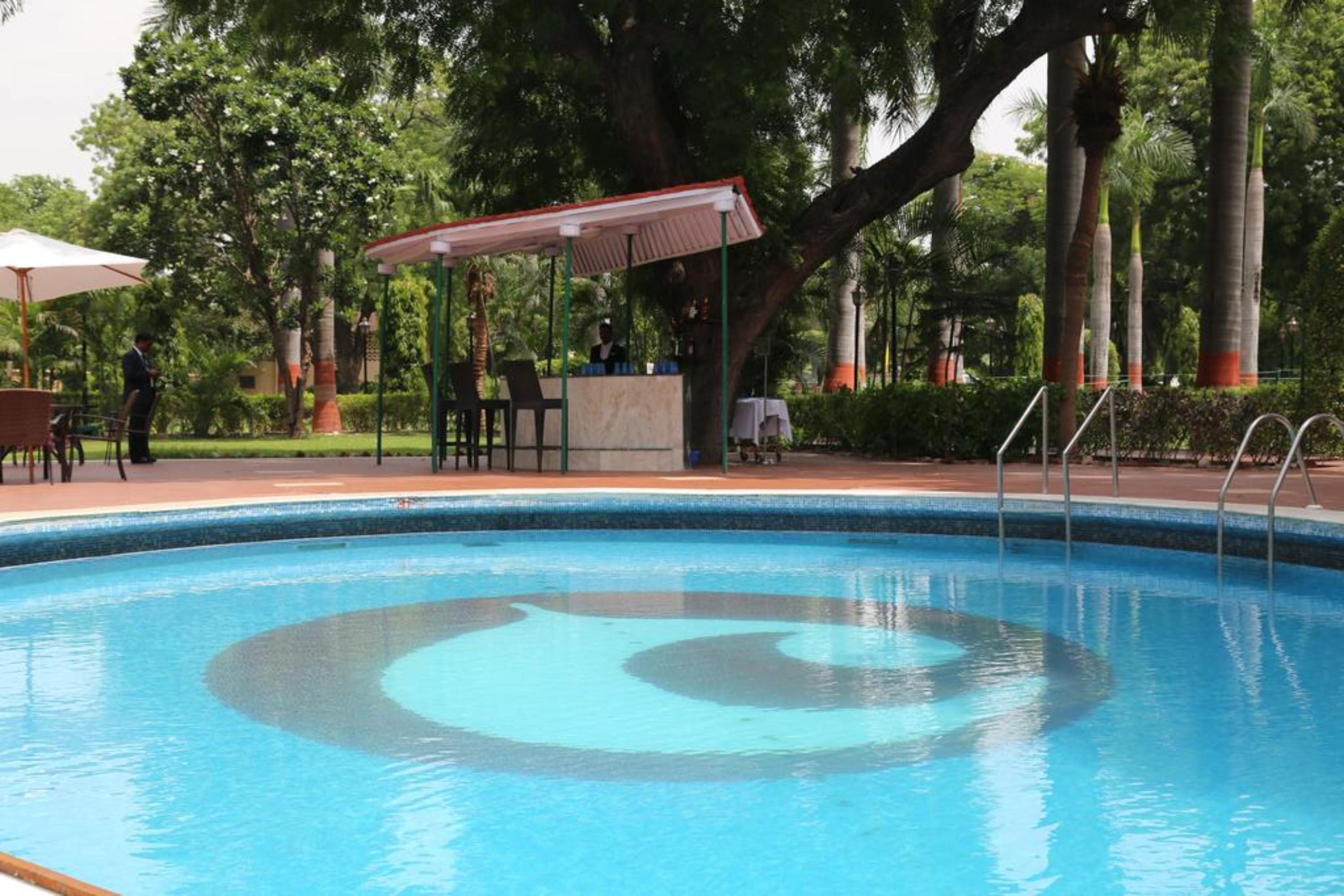 Hotel Clarks Shiraz Agra  Εξωτερικό φωτογραφία